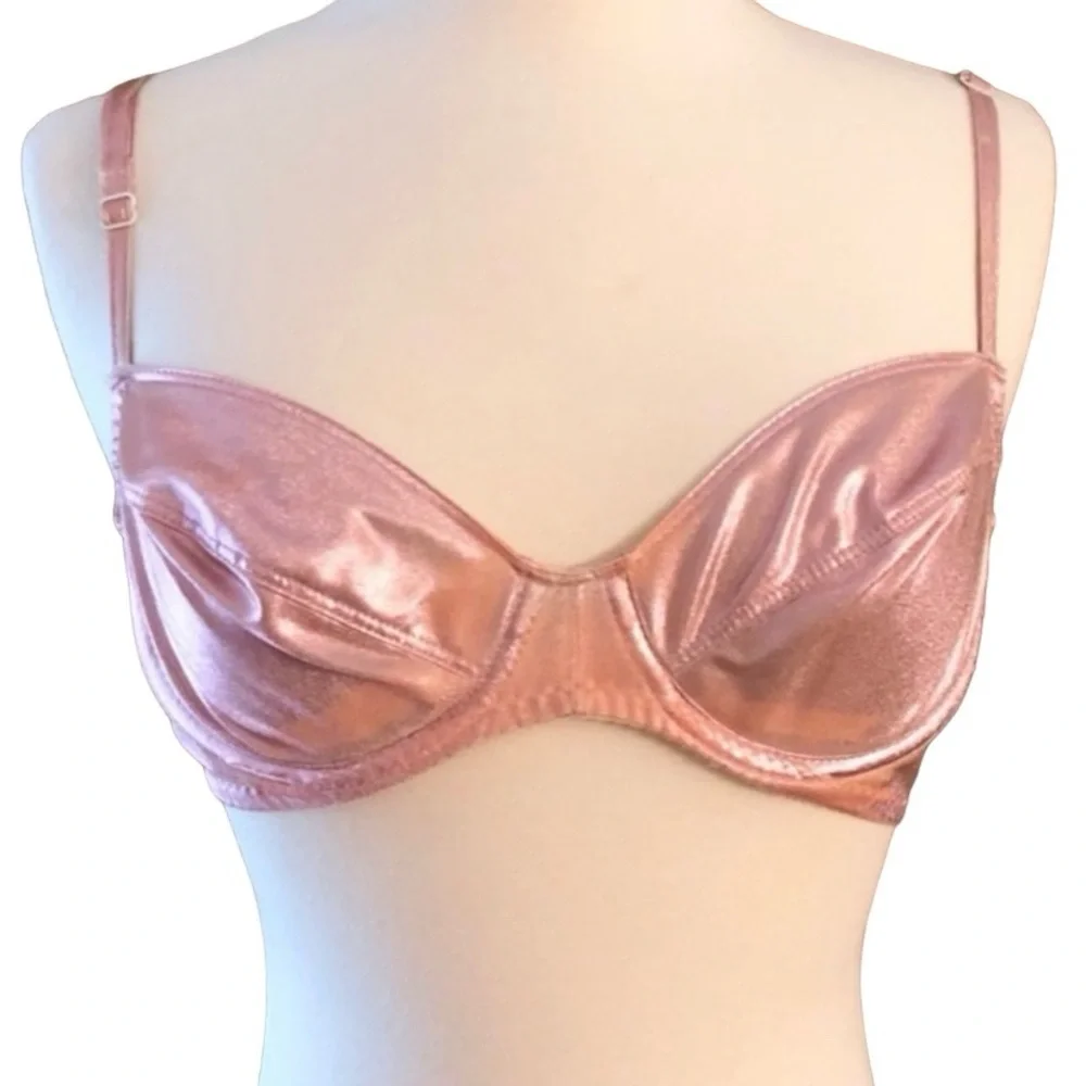 1990’s Deborah Marquit Glam Pink Shimmey Bra, Unpadded with Underwire, 34C‎